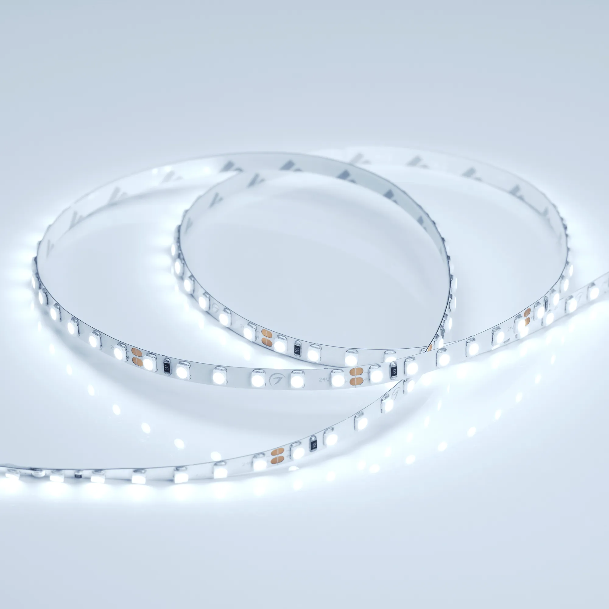 Лента светодиодная RT 2-5000 24V Cool 15K 5mm 2x (3528, 600 LED, LUX) (Arlight, 9.6 Вт/м, IP20)